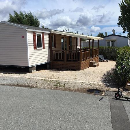 Frejus Tout Confort, Climatisation,Linge De Lit Et De Toilette, Coffre Fort, Ventilations Au Plafond Chambres Et Wifi Possible Exterior photo