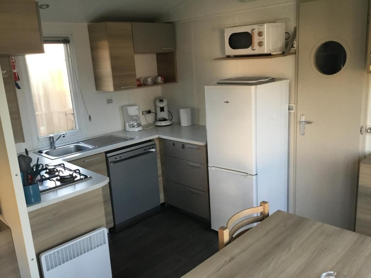 Frejus Tout Confort, Climatisation,Linge De Lit Et De Toilette, Coffre Fort, Ventilations Au Plafond Chambres Et Wifi Possible Exterior photo