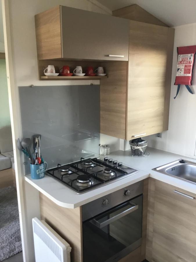 Frejus Tout Confort, Climatisation,Linge De Lit Et De Toilette, Coffre Fort, Ventilations Au Plafond Chambres Et Wifi Possible Exterior photo