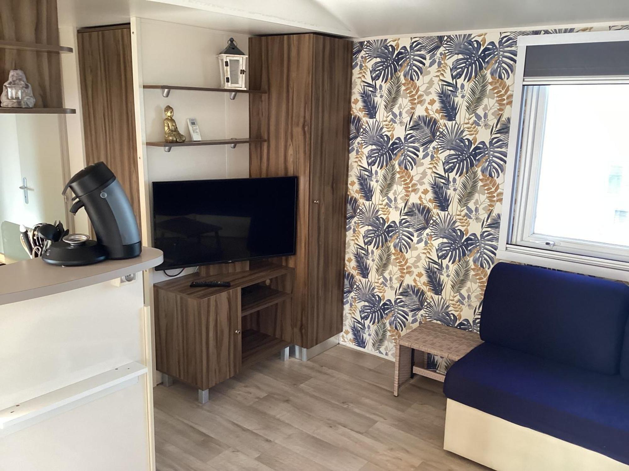 Frejus Tout Confort, Climatisation,Linge De Lit Et De Toilette, Coffre Fort, Ventilations Au Plafond Chambres Et Wifi Possible Exterior photo