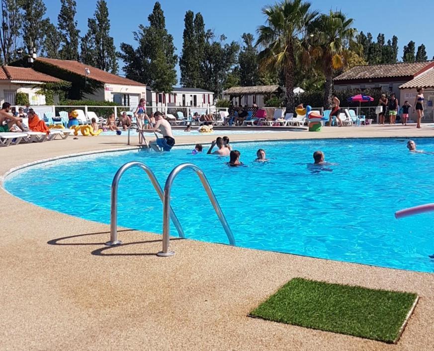 Frejus Tout Confort, Climatisation,Linge De Lit Et De Toilette, Coffre Fort, Ventilations Au Plafond Chambres Et Wifi Possible Exterior photo