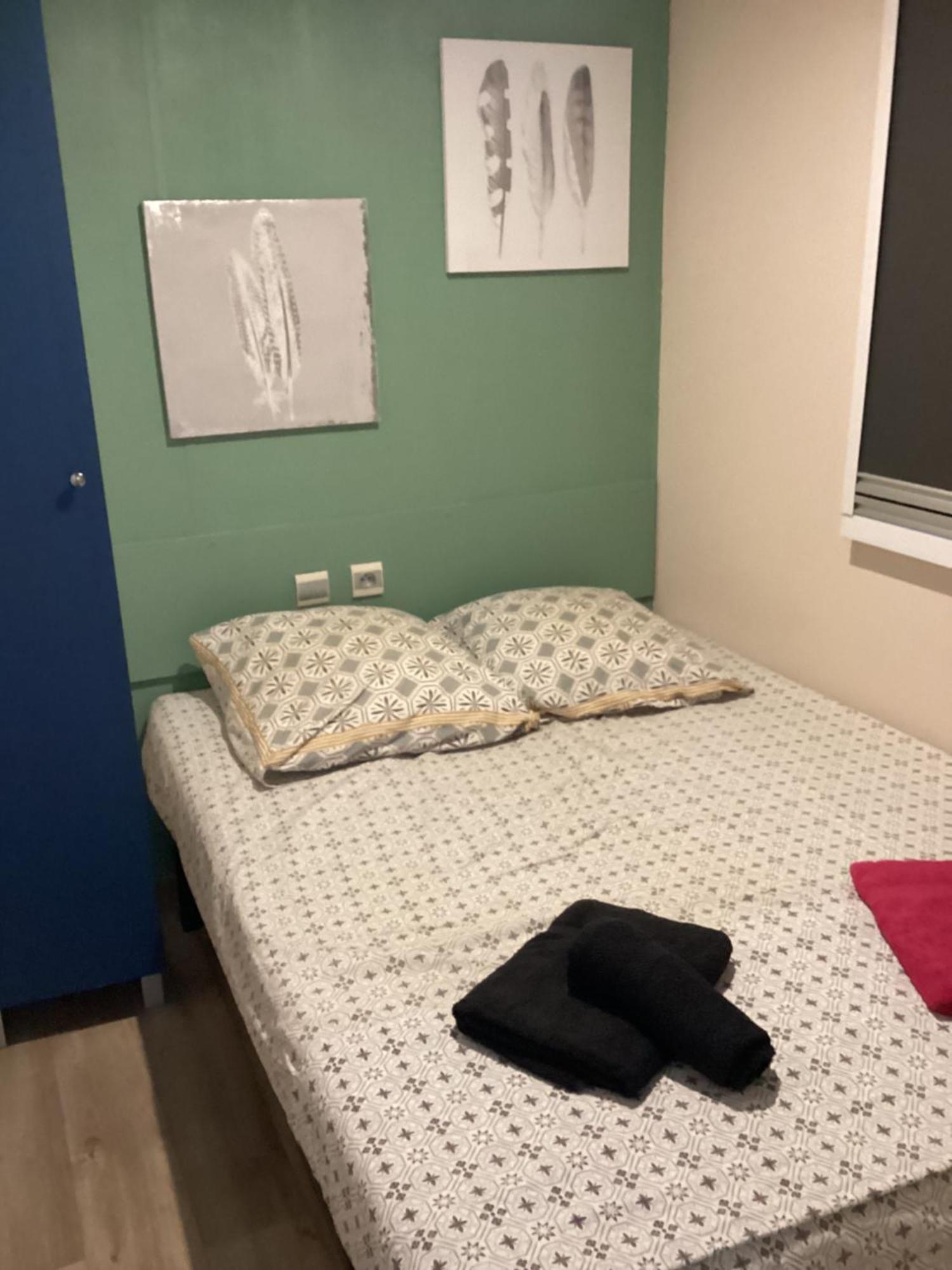 Frejus Tout Confort, Climatisation,Linge De Lit Et De Toilette, Coffre Fort, Ventilations Au Plafond Chambres Et Wifi Possible Exterior photo