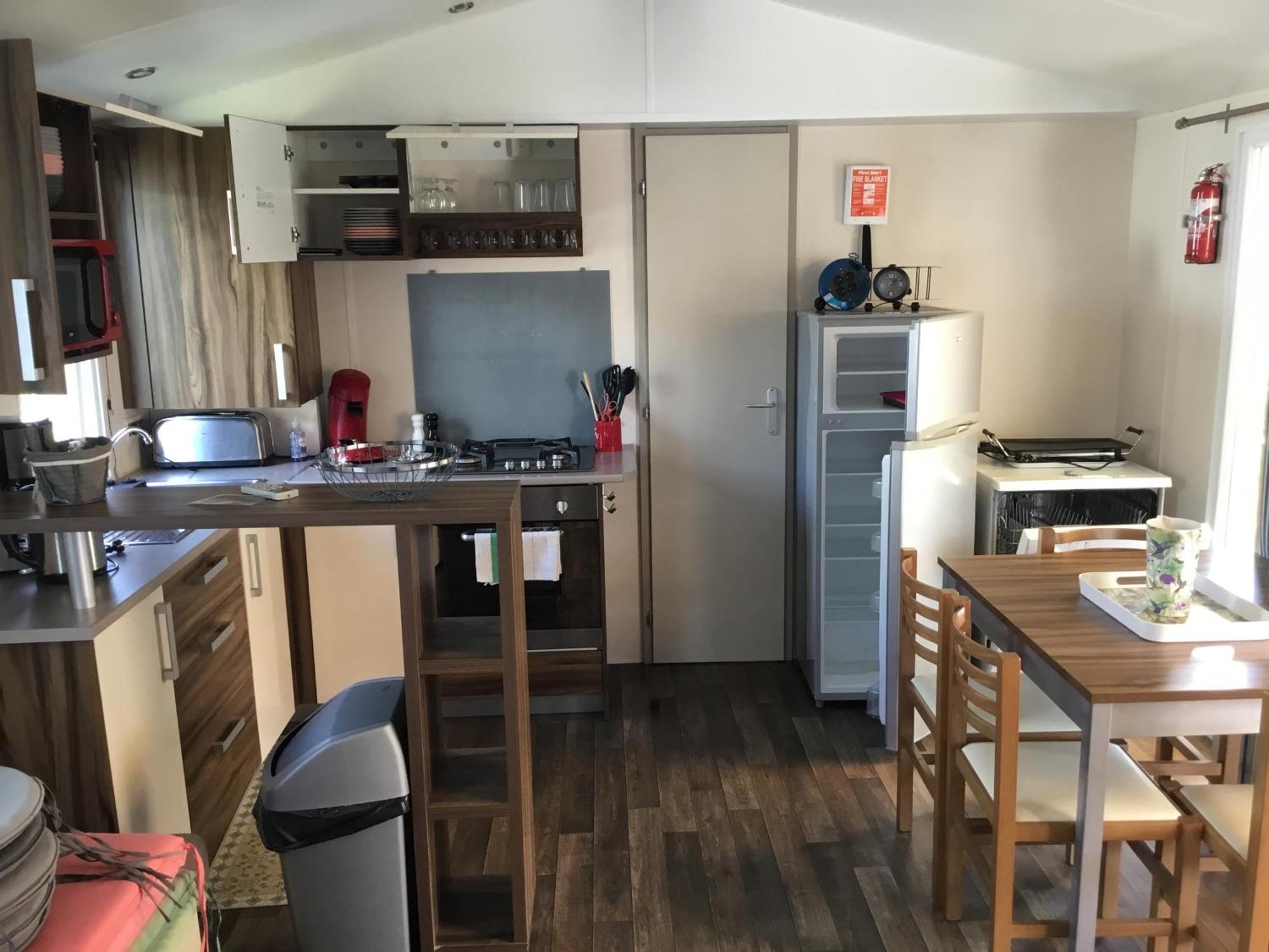 Frejus Tout Confort, Climatisation,Linge De Lit Et De Toilette, Coffre Fort, Ventilations Au Plafond Chambres Et Wifi Possible Exterior photo