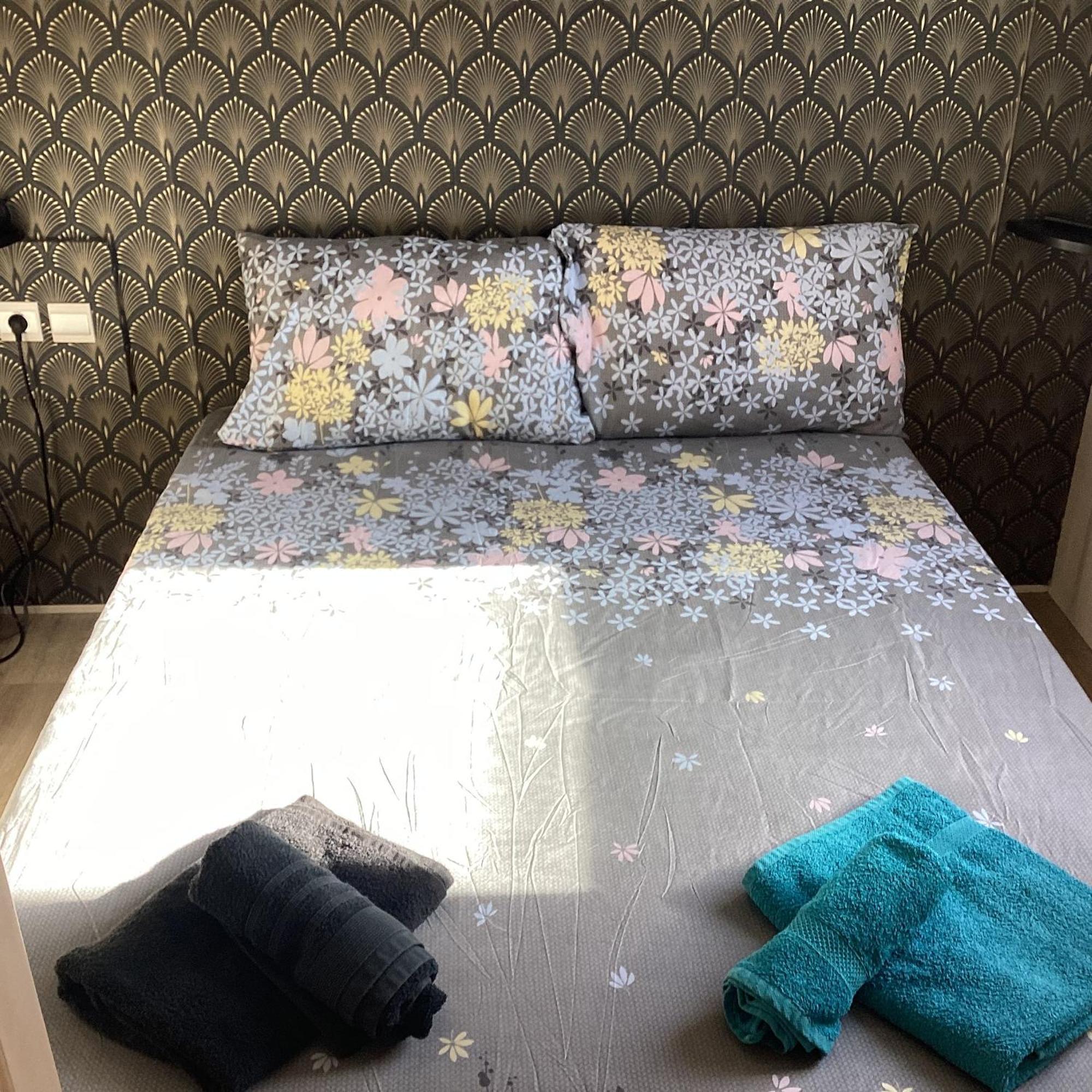 Frejus Tout Confort, Climatisation,Linge De Lit Et De Toilette, Coffre Fort, Ventilations Au Plafond Chambres Et Wifi Possible Exterior photo